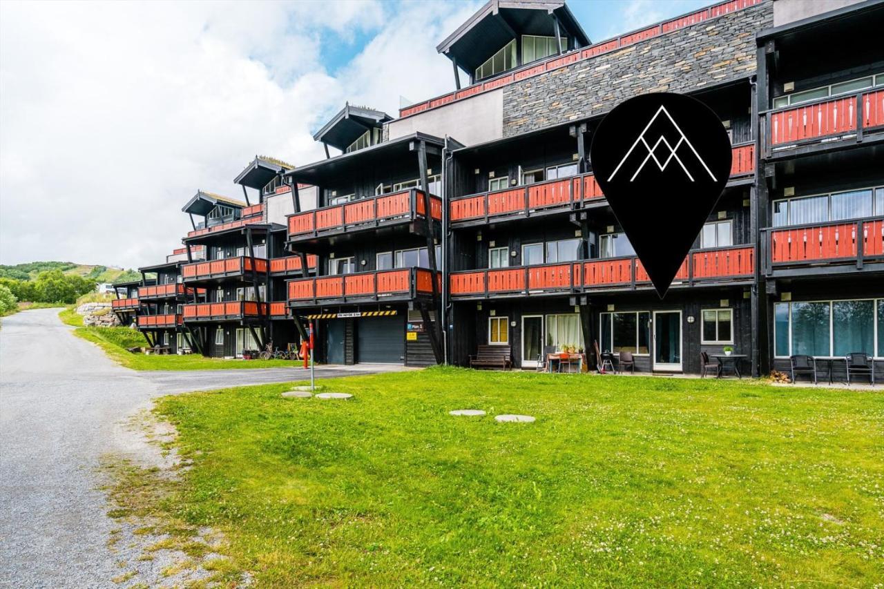 Leilighet Beitostolen Sentrum, Terrasse Og Innendors Parkering エクステリア 写真