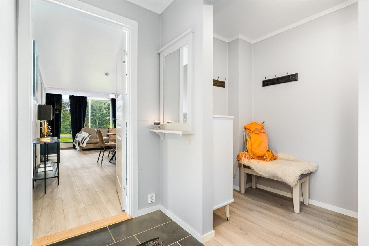 Leilighet Beitostolen Sentrum, Terrasse Og Innendors Parkering エクステリア 写真