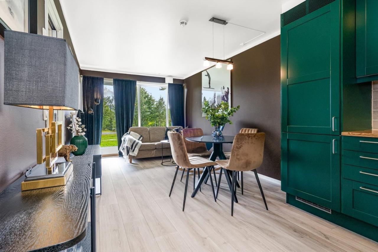 Leilighet Beitostolen Sentrum, Terrasse Og Innendors Parkering エクステリア 写真